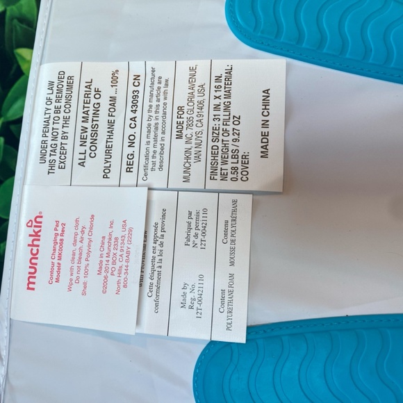 Munchkin Changing Pad and sheep cover - Picture 8 of 8